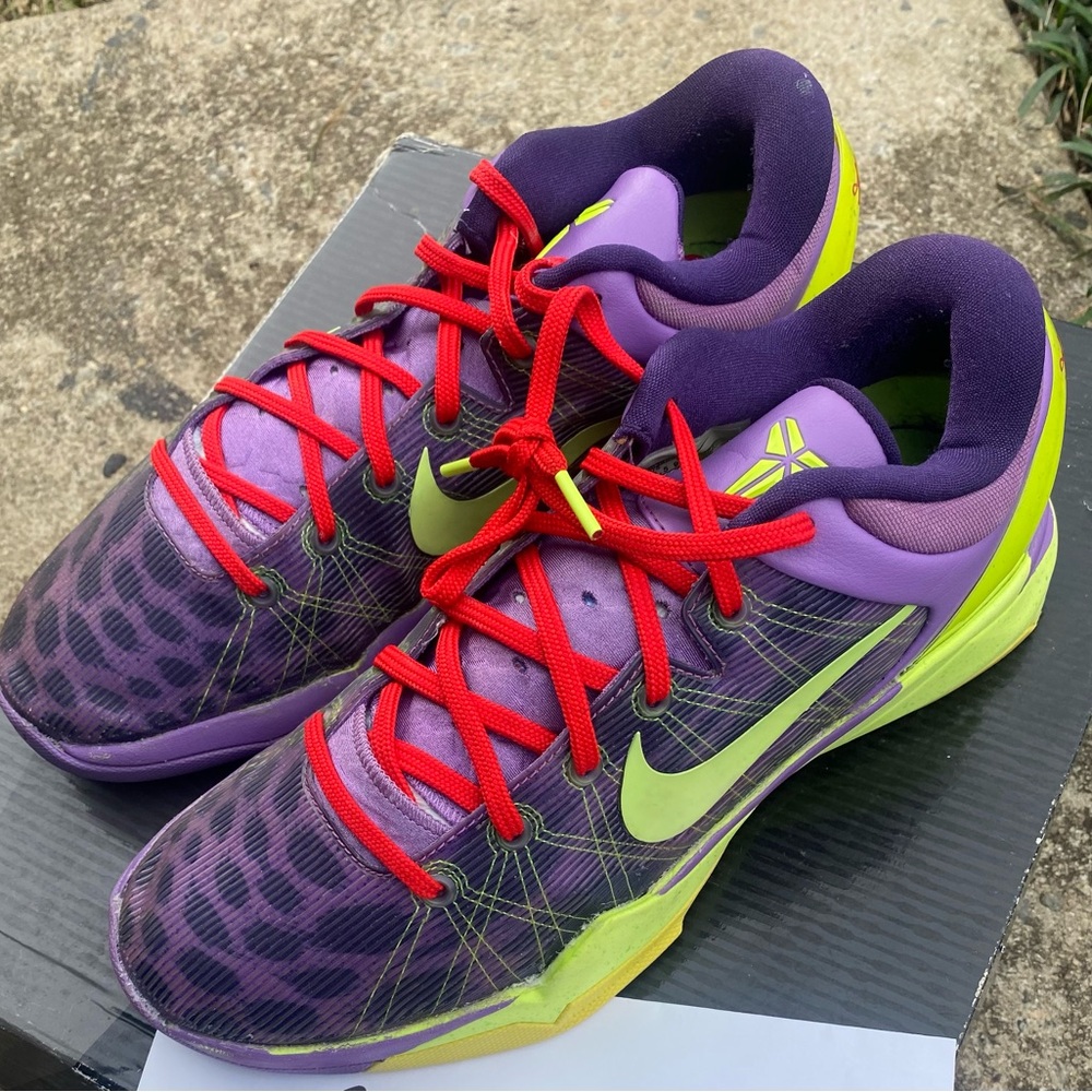 Nike Kobe 7 VII Zoom Cheetah Supreme Christmas Grinch size 12 Womens Shoes